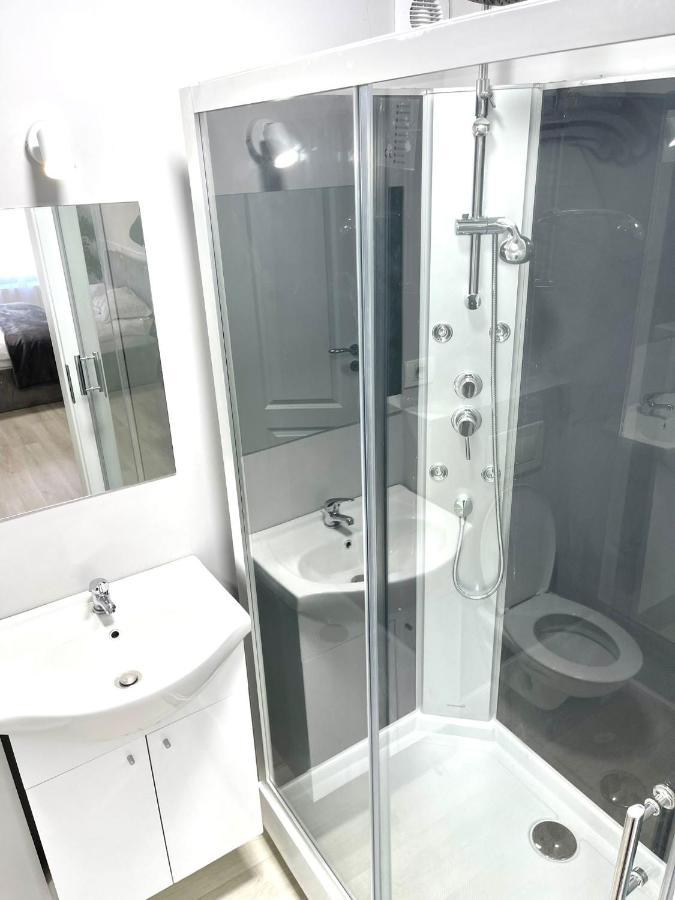 בוקרשט Baneasa Luxury Apartaments מראה חיצוני תמונה